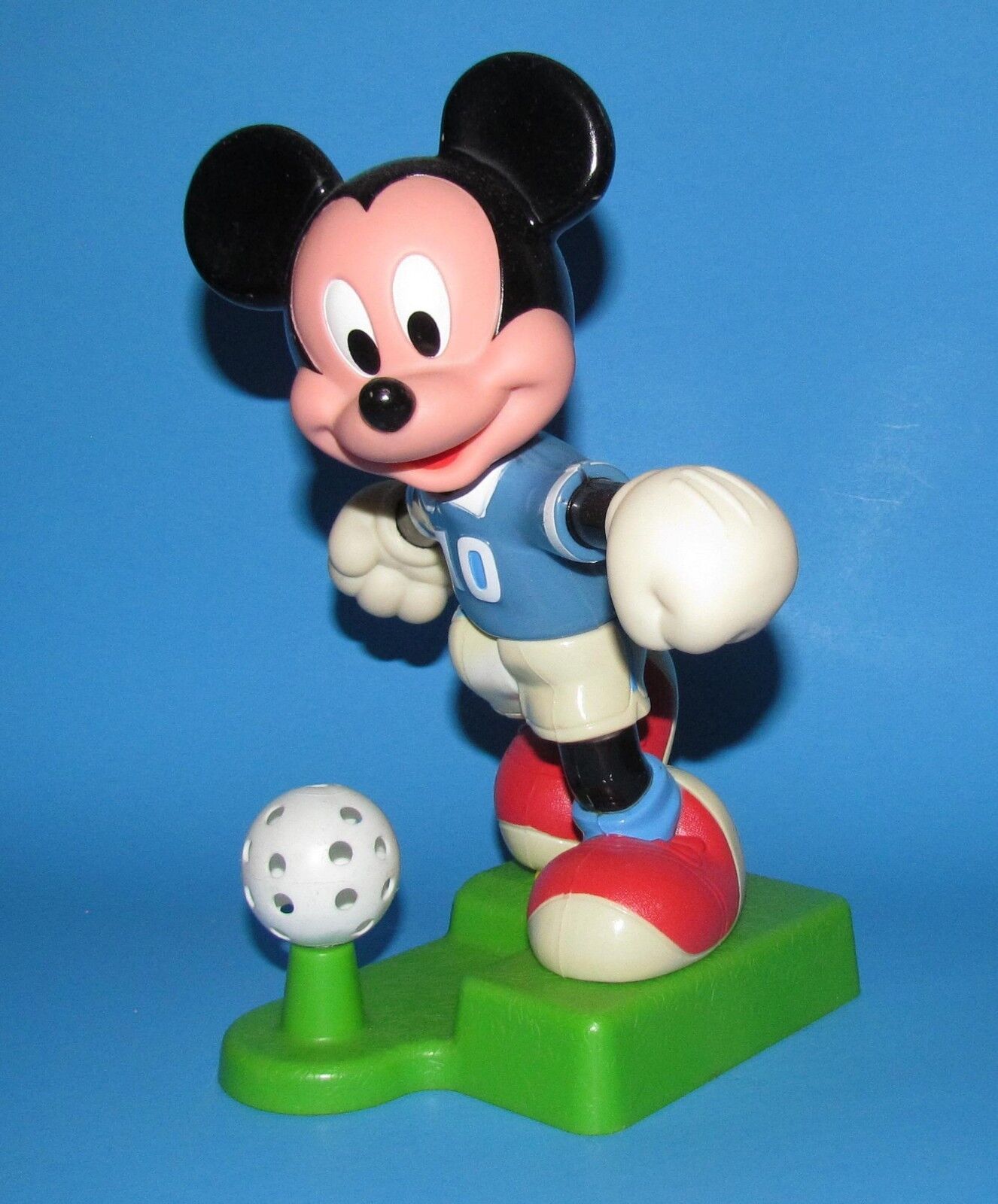 Mickey Mouse figure football soccer Player rare toy Disney Arco