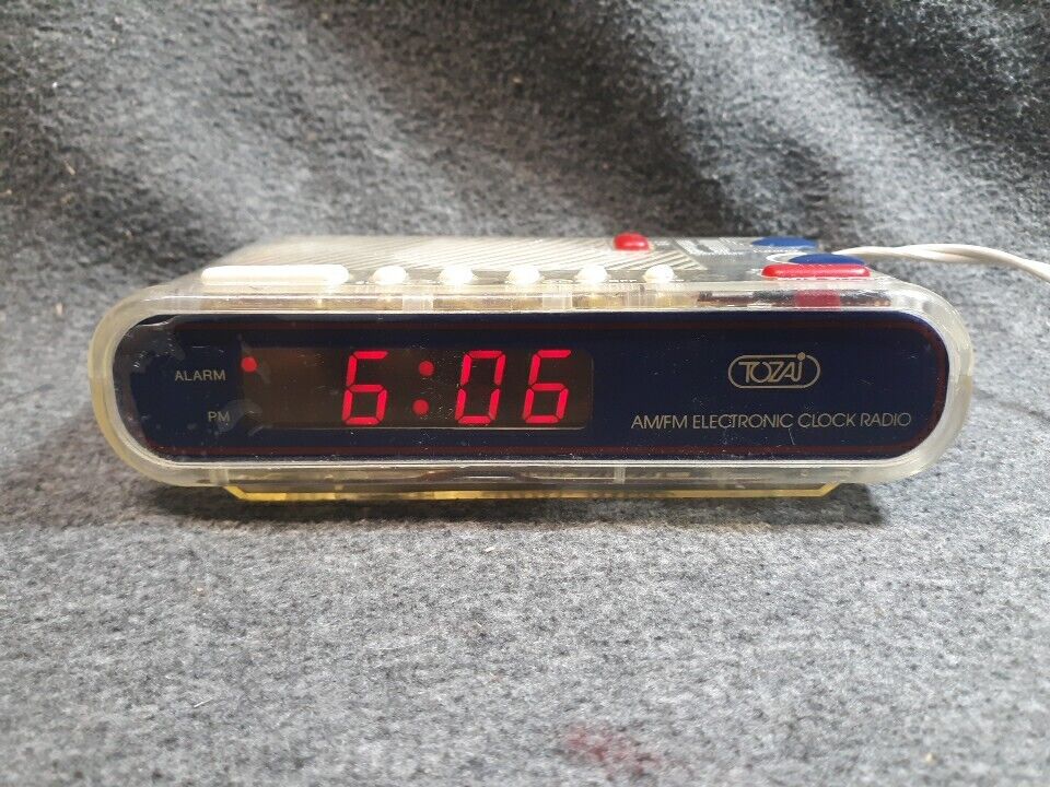 Vintage 1998 Tozai Digital Alarm Clock Radio See Thru 2233T  READ