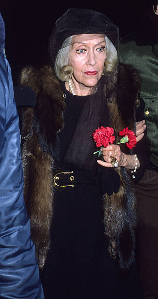 Gloria Swanson sighting in Manhattan 1975 OLD PHOTO 1