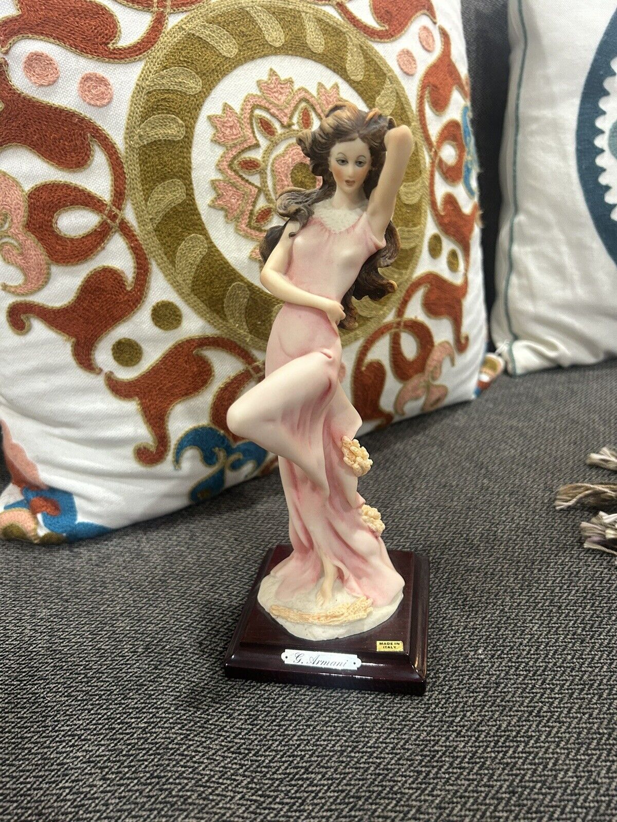 Vintage Giuseppe Armani Florence Italy Lady In Pink  1987 Figurine