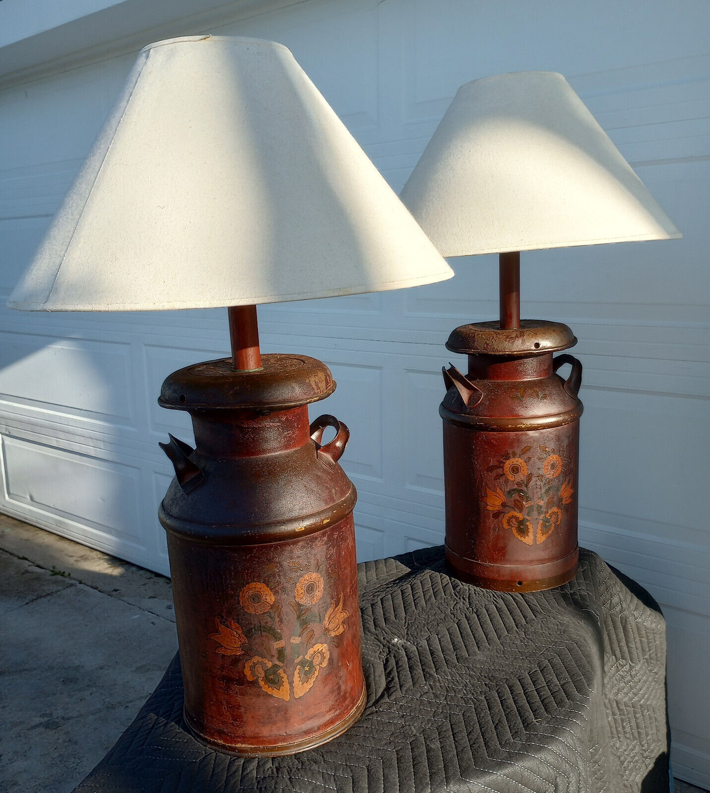 Antique Pair Of SOLAR DAIRY / ROSEDALE DAIRY Milk Can Table Lamps