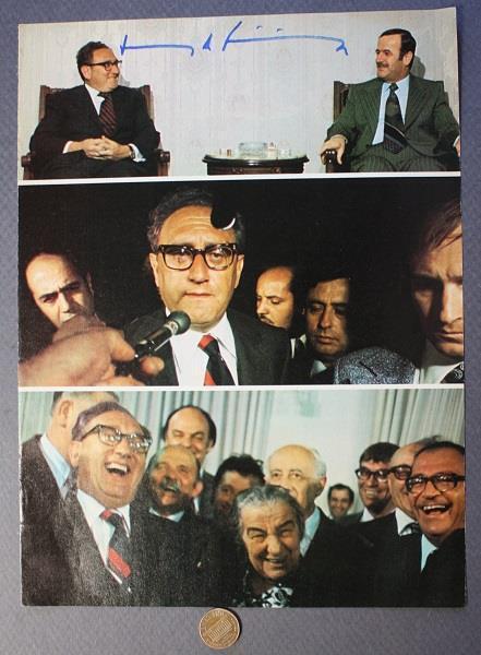 1973-77 Secretary of State Henry Kissinger Signed / Autographed Magazine Photo--