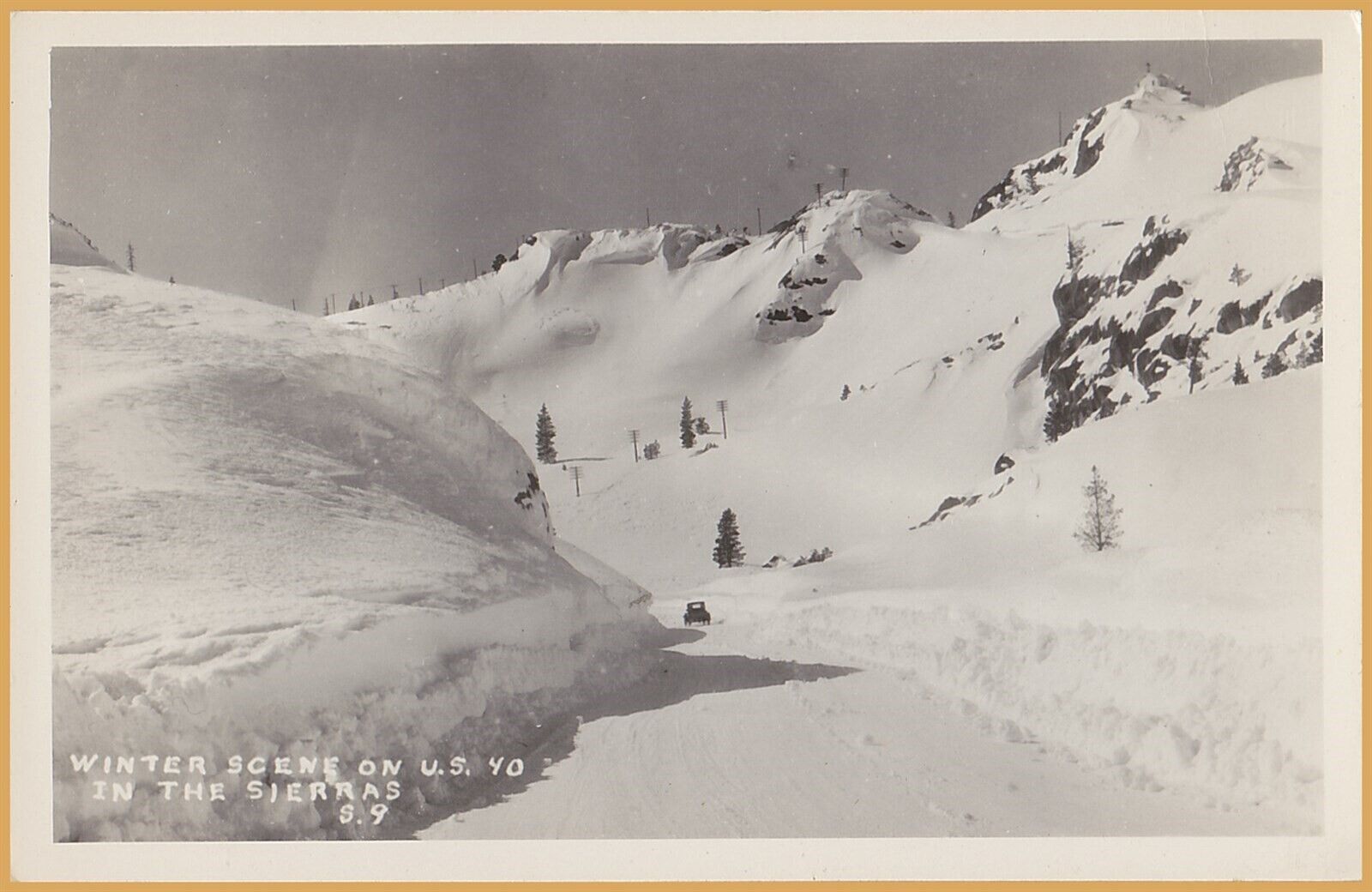 RPPC-Winter Scene on U.S. 40 (I80, Near Donner Pass) in the Sierras