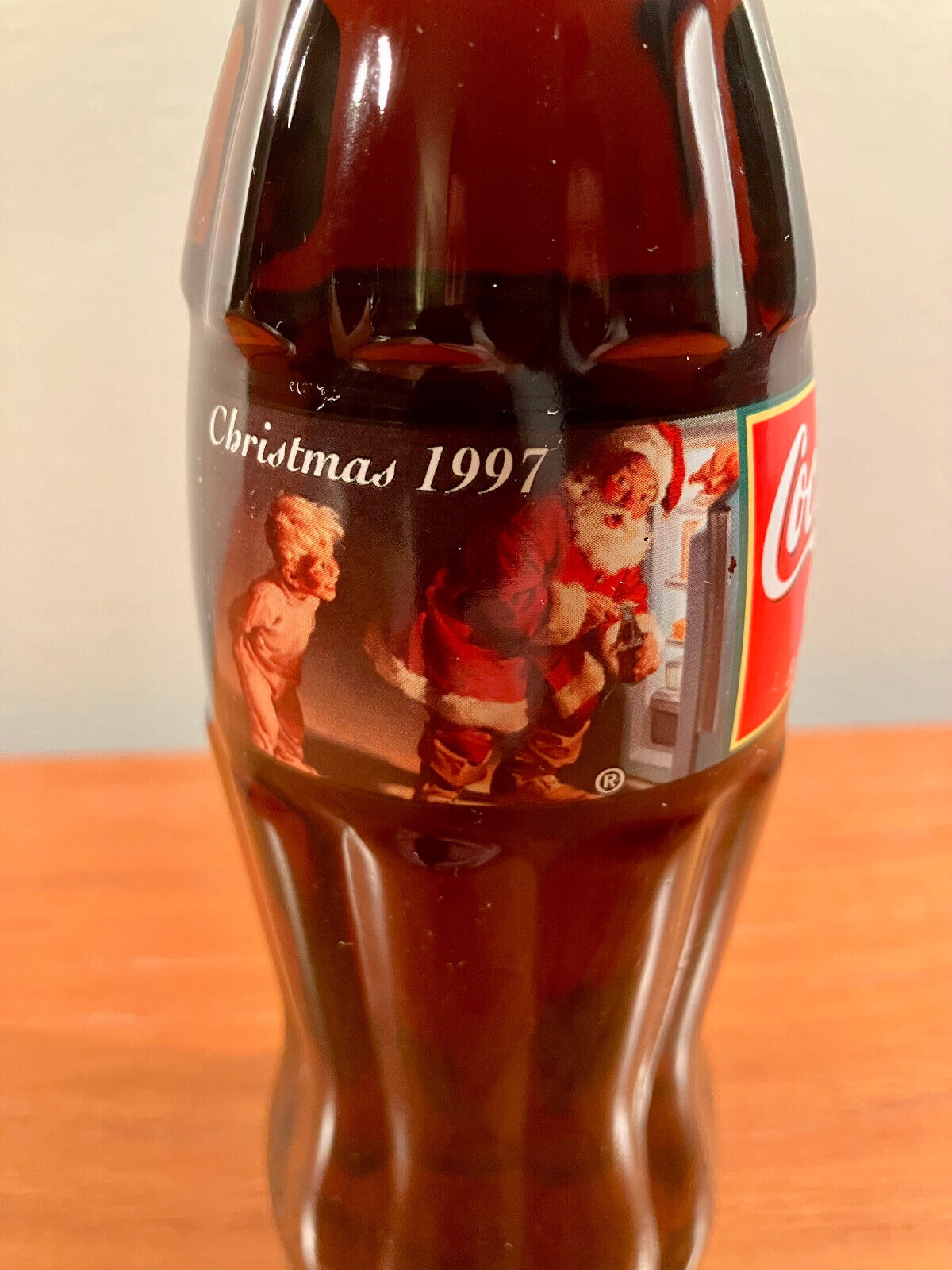 Christmas Santa 1997 Coca-Cola Classic 8 Fl Oz Sealed Original Glass Bottle
