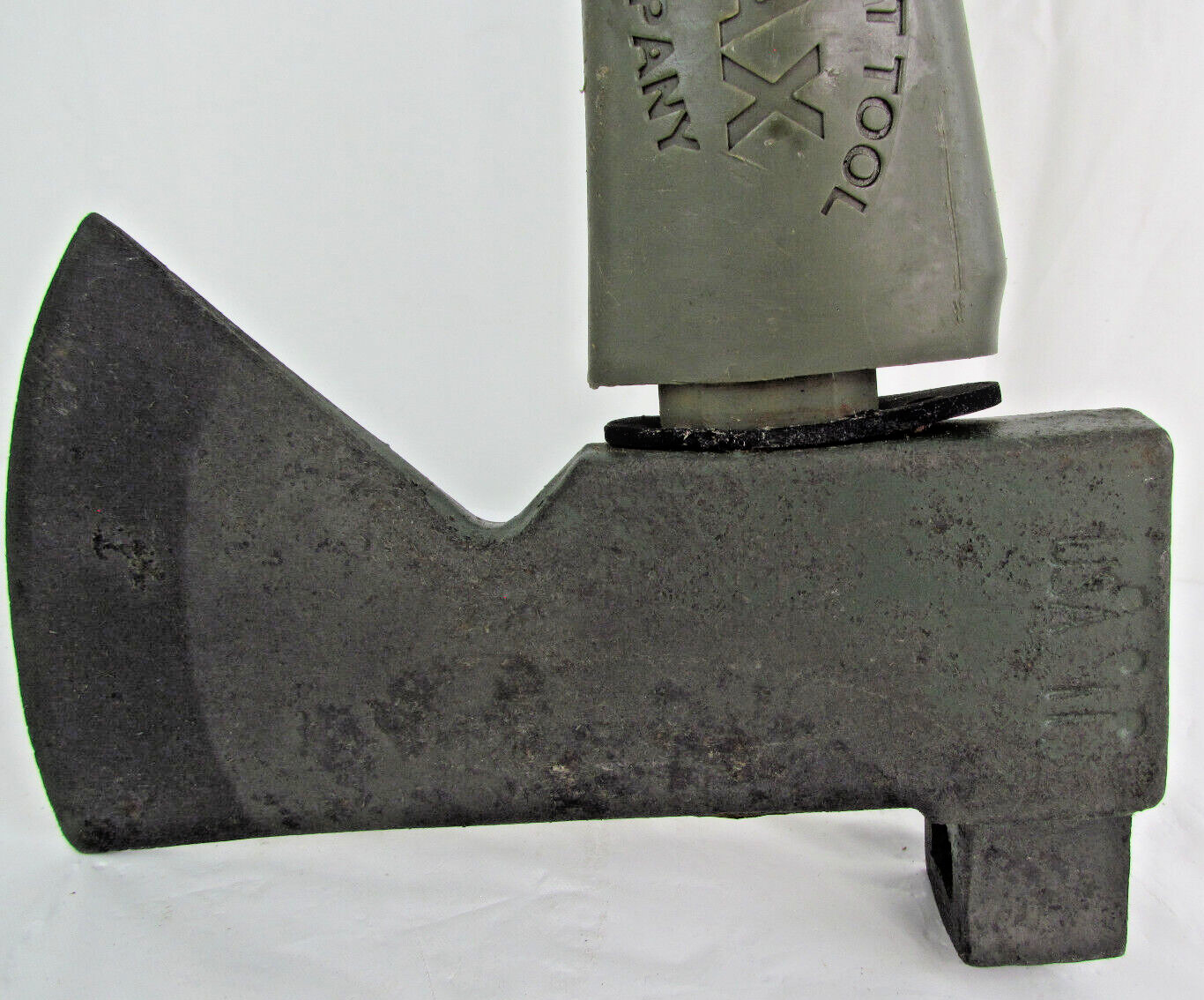 MAX MILITARY MULTIPURPOSE AXE ~ FORREST TOOL COMPANY Made in USA ~ 
