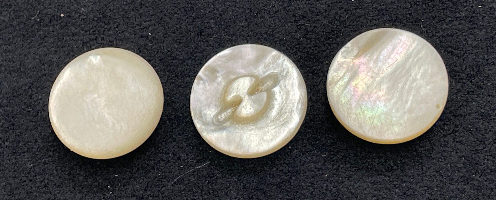 3 x Vintage Antique White Mother of Pearl Buttons 15/16\