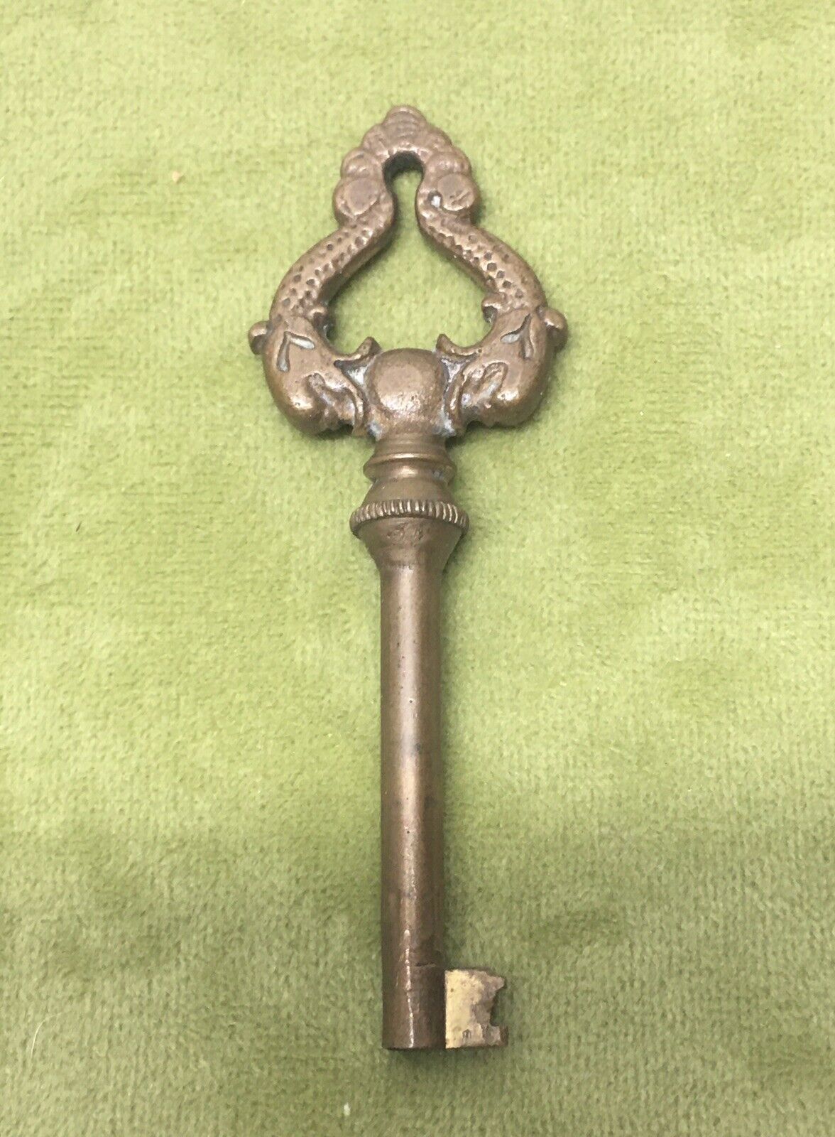 Vintage Antique Brass Dolphin Barrel Skeleton Key