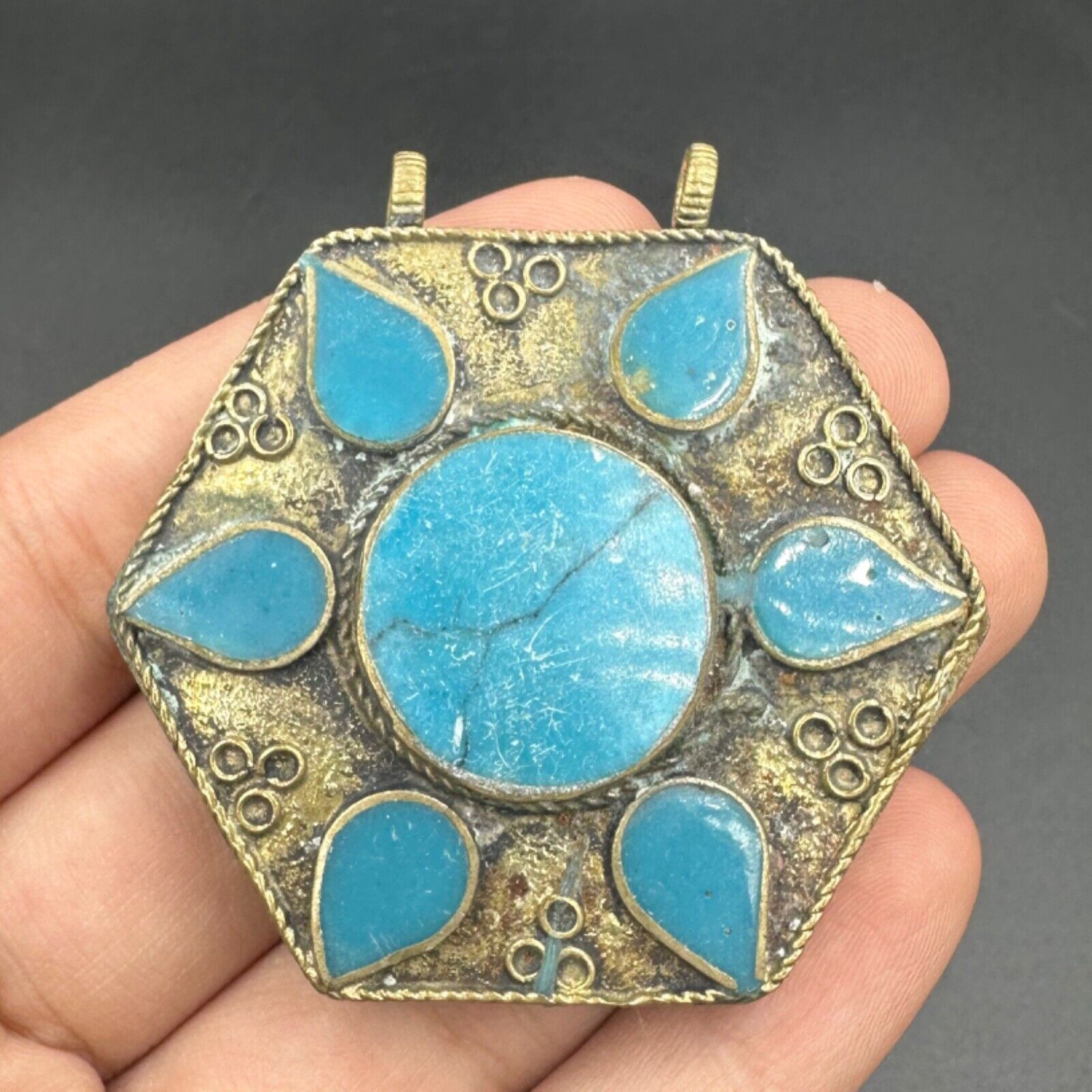 Wonderful rare unique ancient Roman torquise pendant