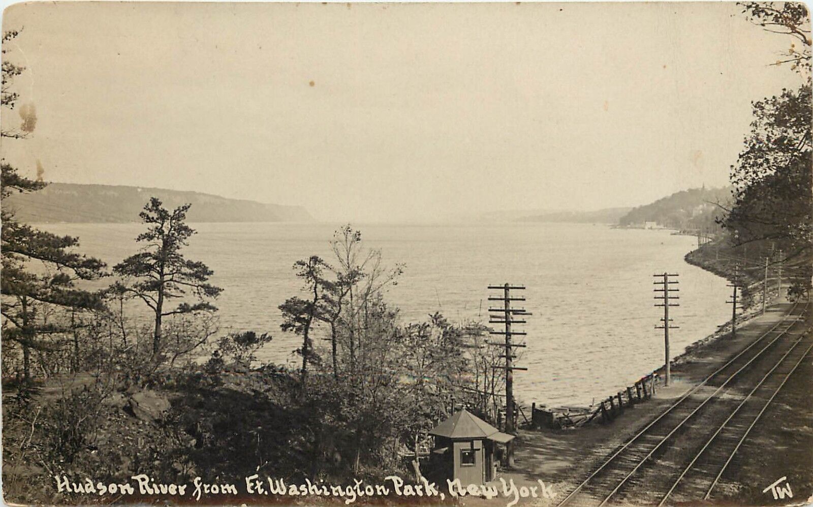 c1910s RPPC Hudson River from Fort Washington Park Manhattan NY, Wilkerson Photo