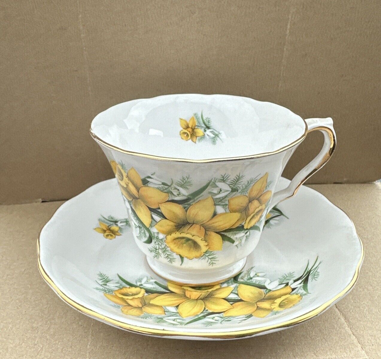 Vtg Royal Kent Bone China Stafforshire England Yellow Daffodil Tea Cup & Saucer