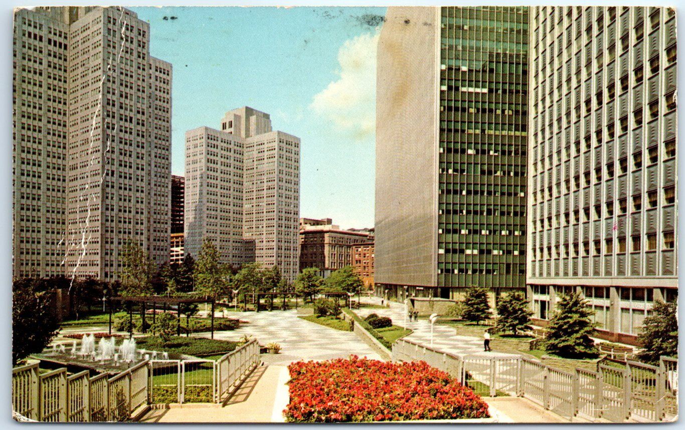 Postcard - Equitable Plaza - Pittsburgh, Pennsylvania