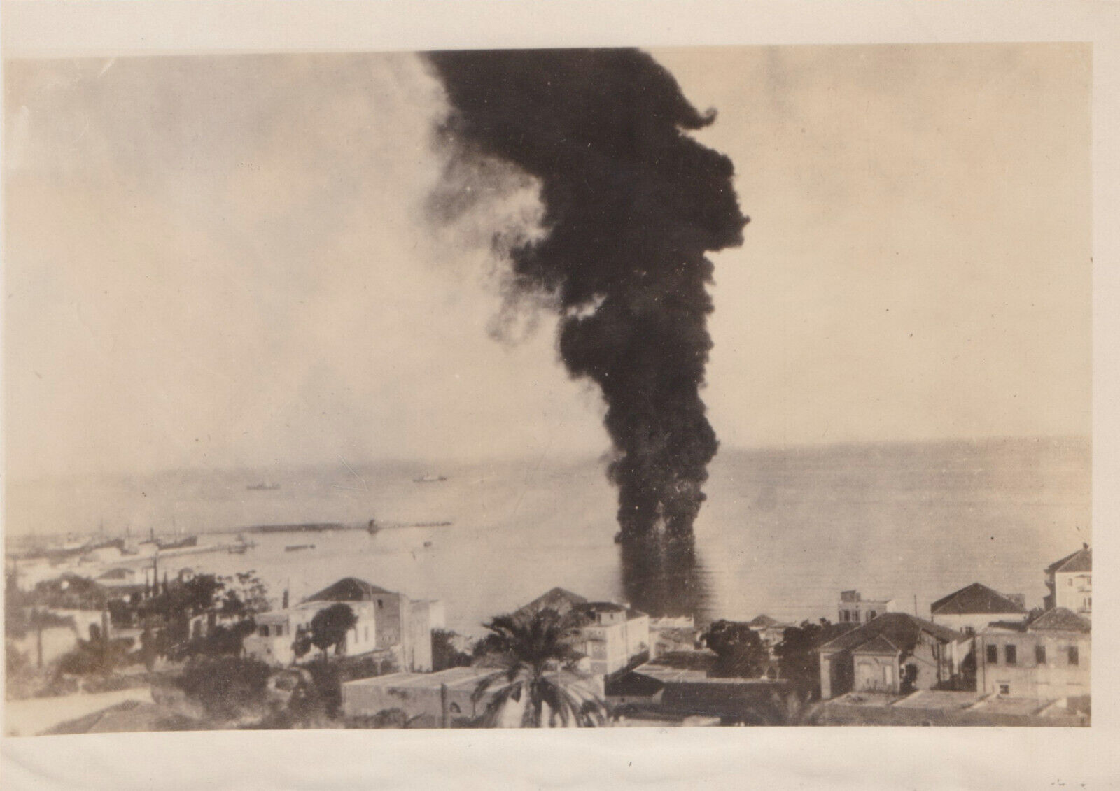 1925 Press Photo French Supply Ship Burns Helping Armenian Refugees at Beirut
