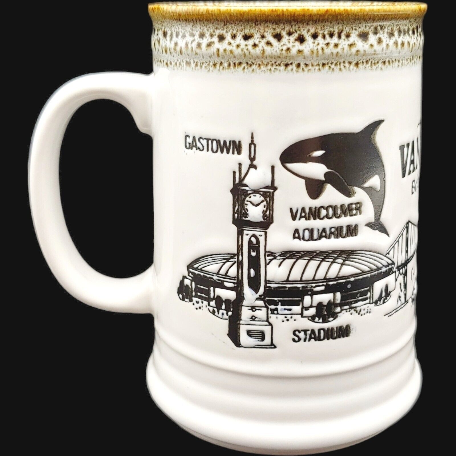 Vancouver BC Canada Souvenir Coffee Beer Mug - 16oz Large Aquarium Whale Bridge