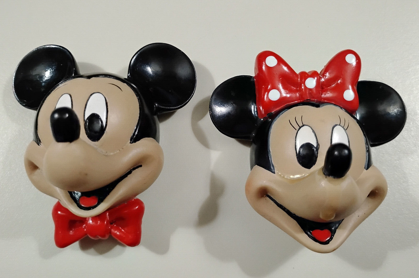 Vintage MICKEY & MINNIE MOUSE Heads 3D Resin Refrigerator Magnets Disney