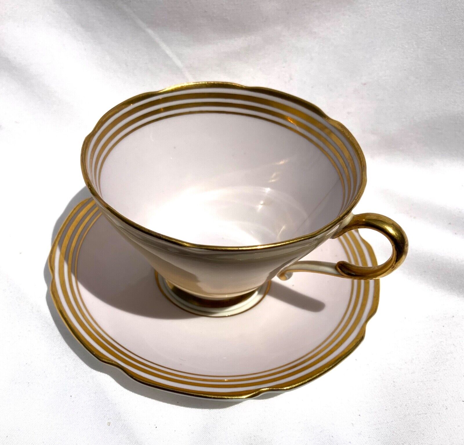 Vintage PARAGON - By Appointment -Tea Cup & Saucer - Lavender w/Gold Trim