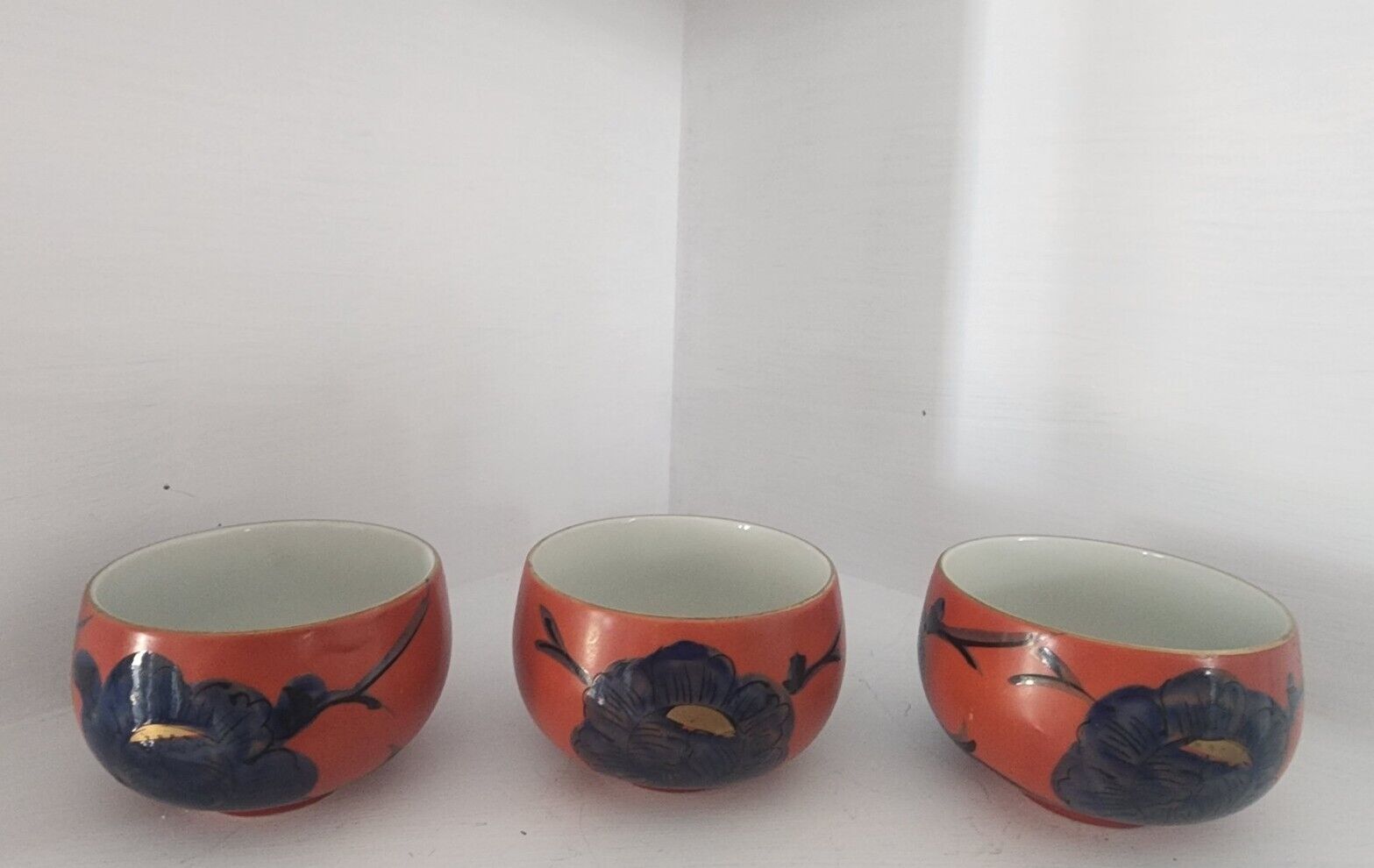 Takahashi San Francisco Orange And Blue Tea Bowls with Gold Trim, 3 Cups