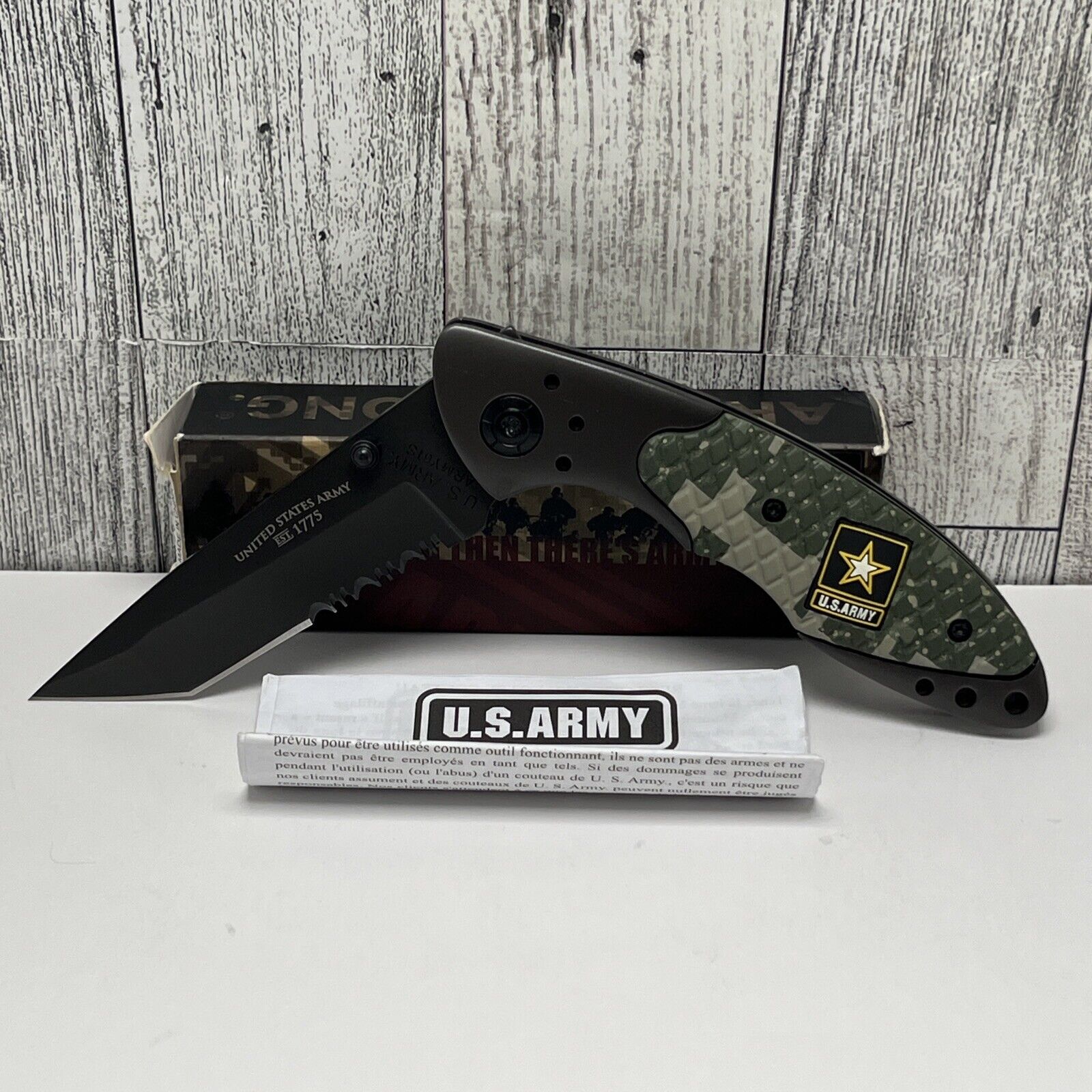 Offical Licensed U.S. Army Knife Schrade  Tanto Serrated Knife ARMY6TS