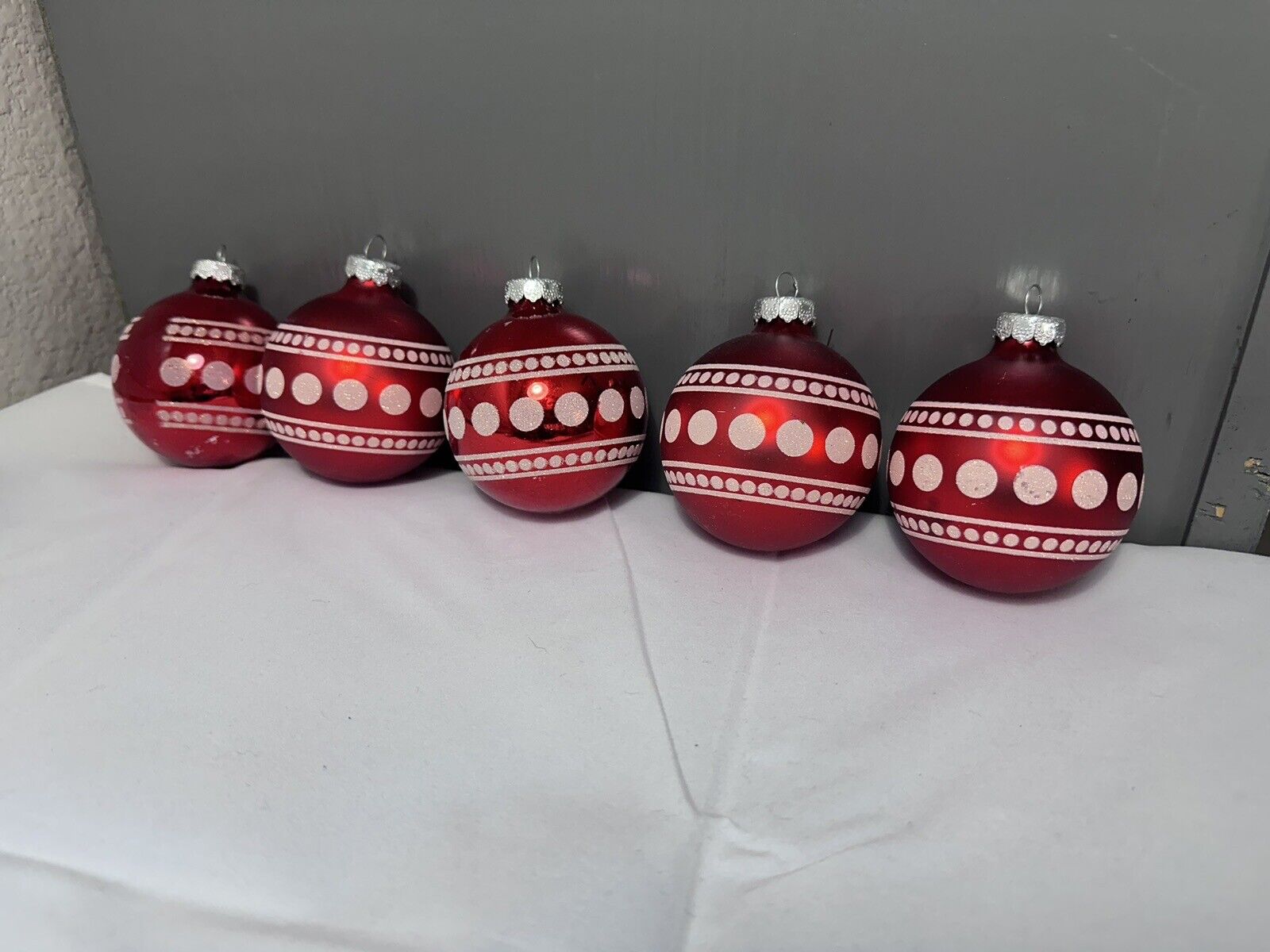 5 RAUCH Satin Red Frosted Dots Glass Ball Christmas Ornaments 2.75\