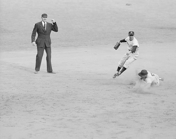 Al Rosen Sliding into Second Base - Dance leap By Scooter. Al - 1953 Old Photo