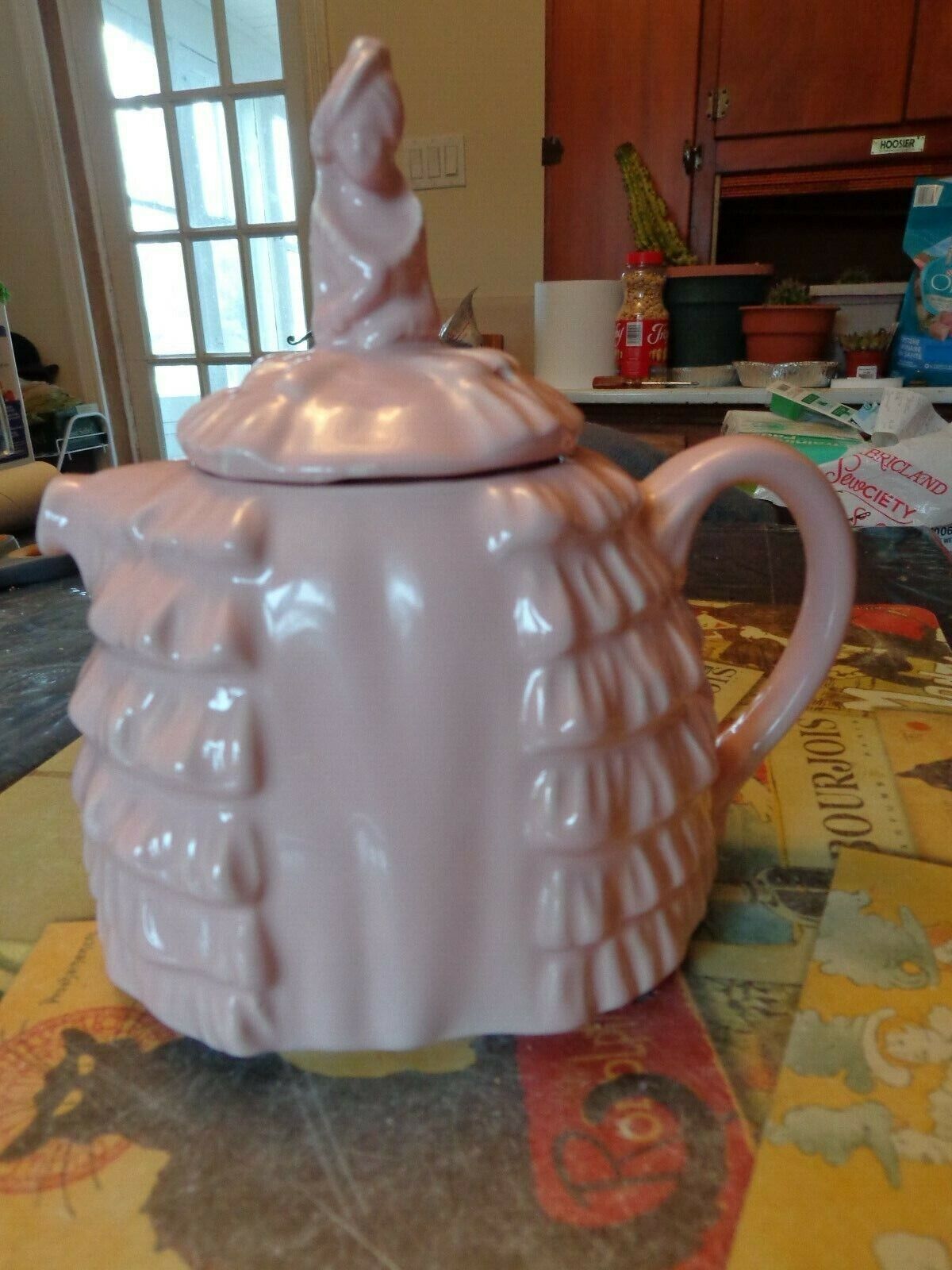 Vintage Pink Sadler Ye Daintee Ladyee Teapot 