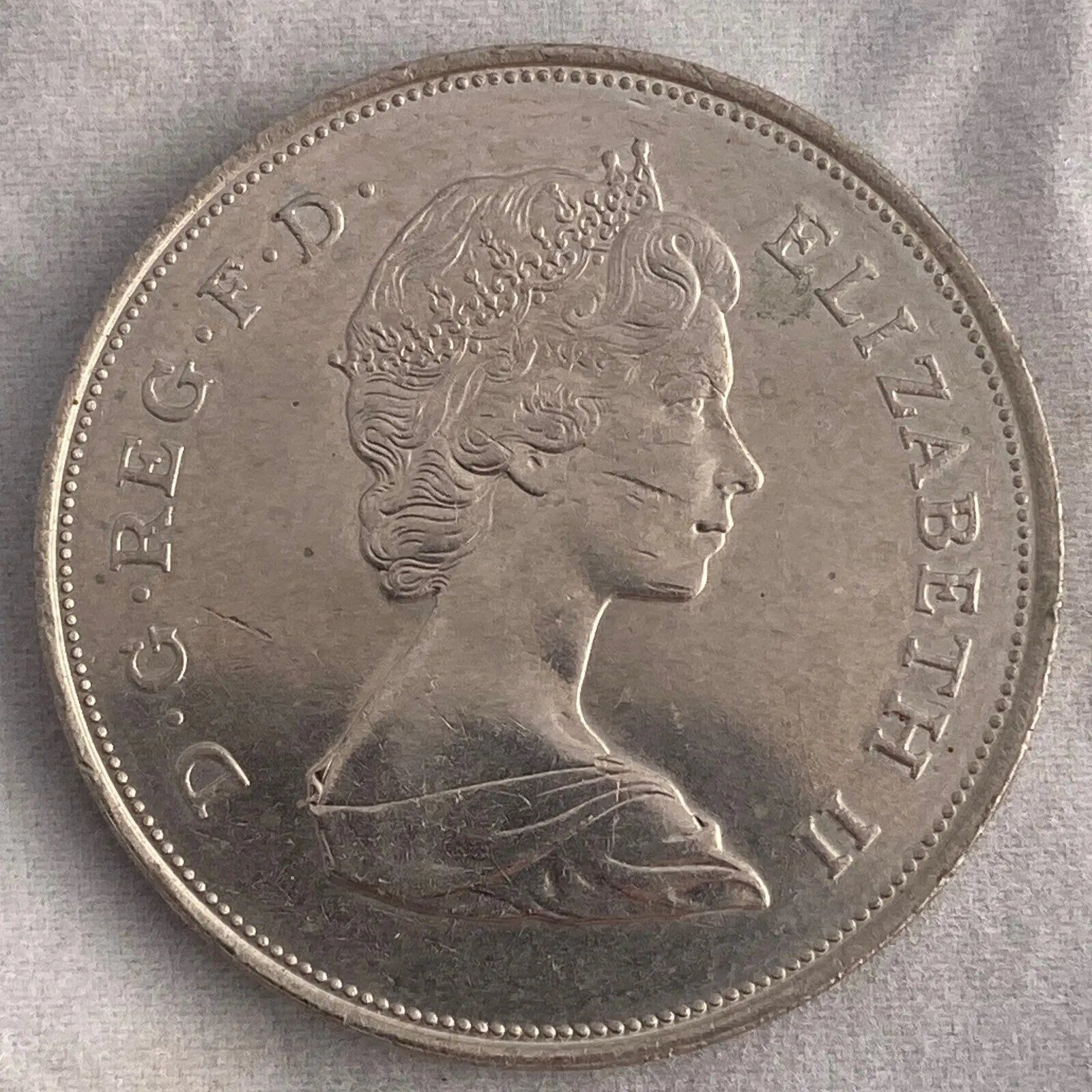 1981 Royal Wedding Commemorative Coin Princess Diana & Prince Charles Queen...