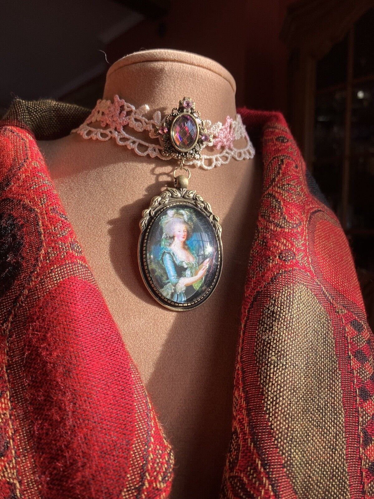 Marie Antoinette Choker pendant - French art- Lace Choker - 