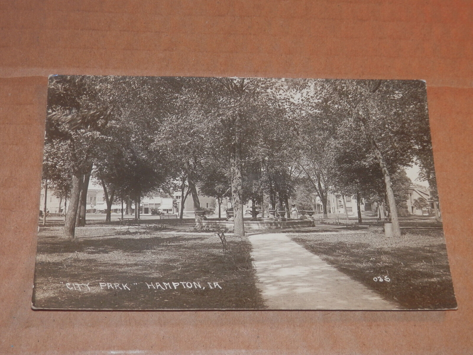HAMPTON IOWA - 1918-1919 REAL PHOTO POSTCARD RPPC - CITY PARK