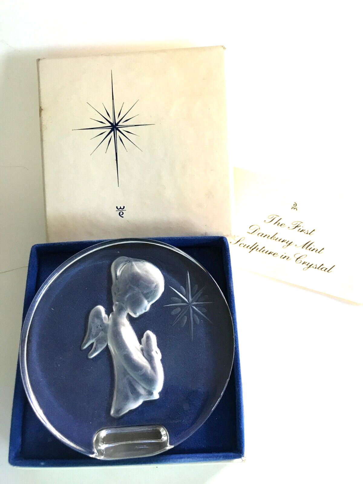 THE FIRST DANBURY MINT SCULPTURE IN CRYSTAL BOXED