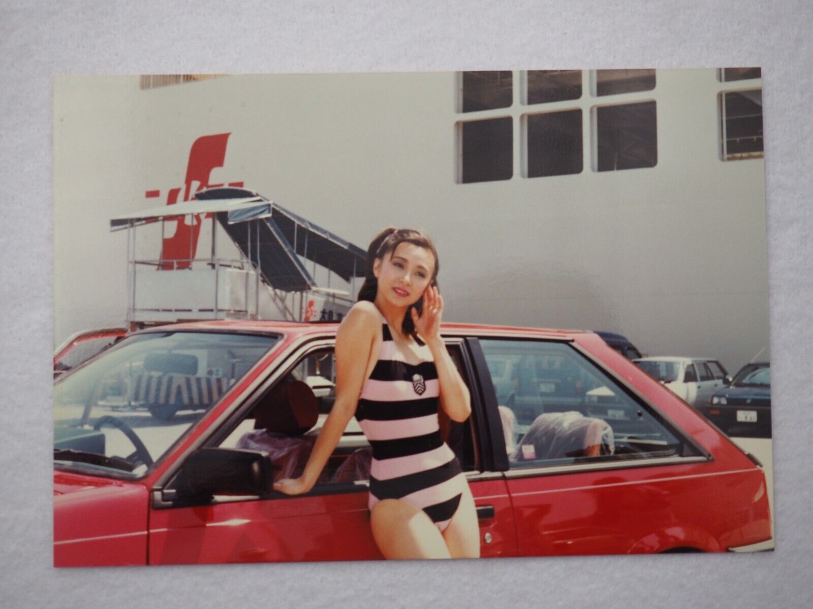 Vintage Photo 1980s, Japanese swimsuit lady, 10207