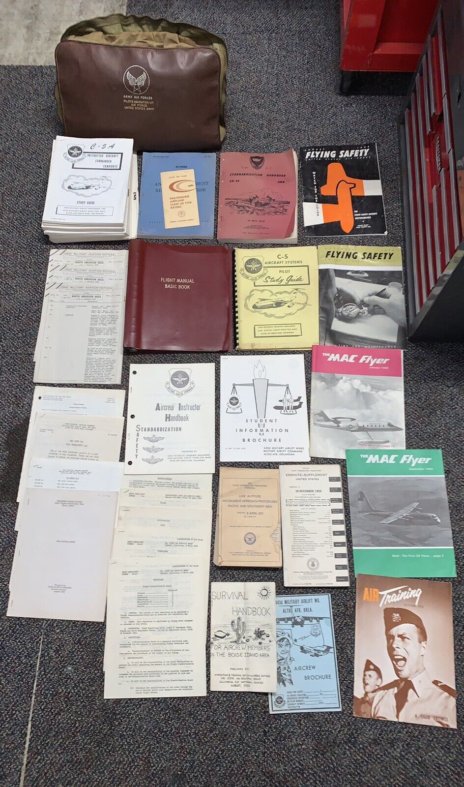 USAF Pilots Flight Manuals Flight Handbooks C-46