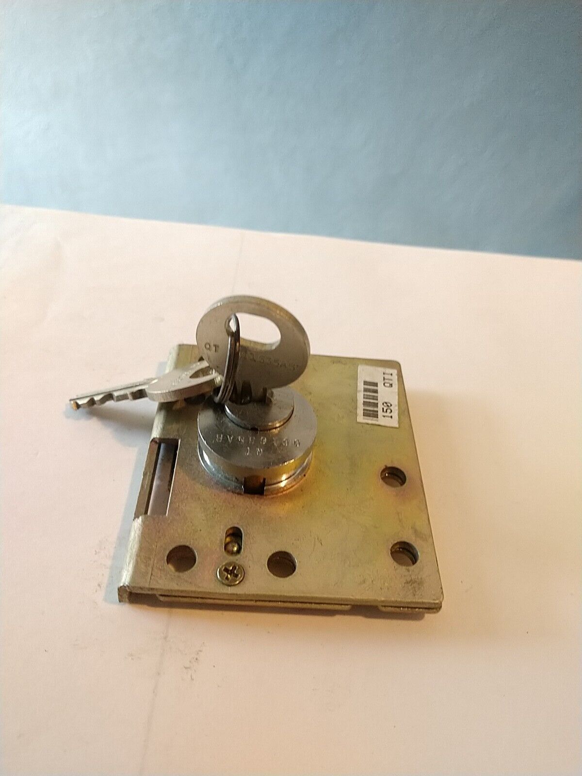 Metal Lock With Two Keys