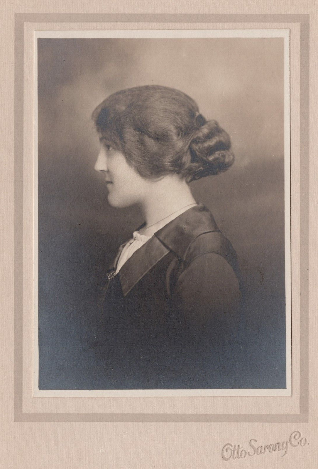 1910\'s Pretty Woman in Profile Very Nice Studio Image Otto Sarony Co.