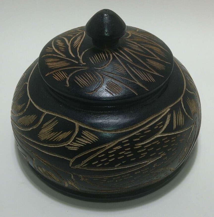VINTAGE Handmade Wooden Spice/Coffee/Tobacco Jar with Lid Round Flower Design