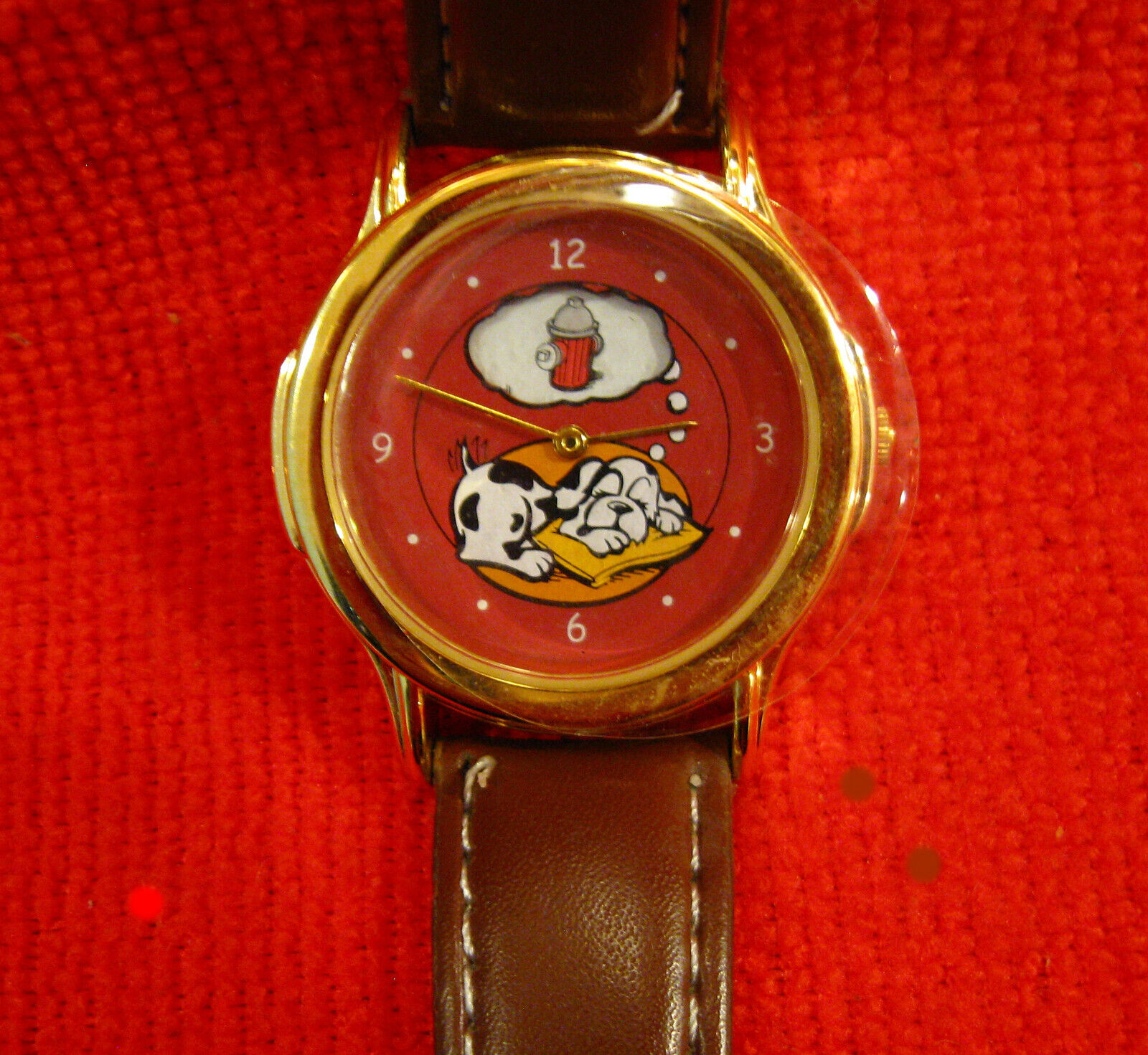 ANIMATED DREAMING SLEEPING DOG WATCH - TESTED - WORKING WELL - NEW BATTERY