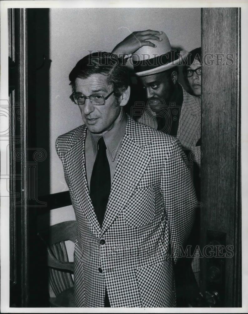 1973 Press Photo Jack Levin Leaving Court Room - cva27160