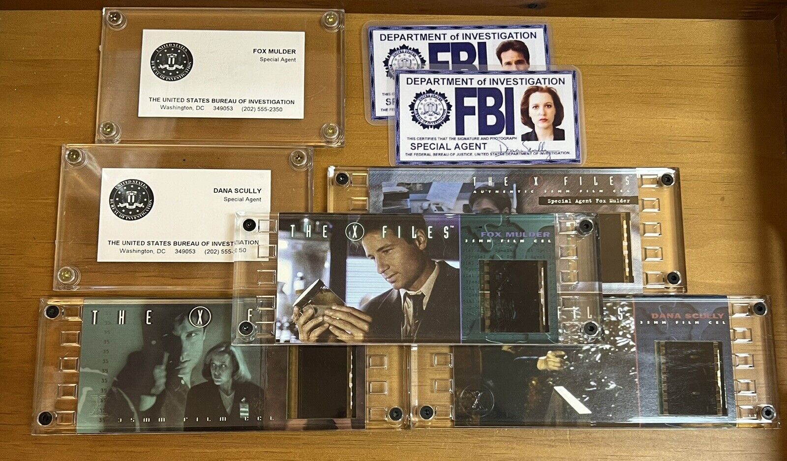 The X-Files TV Series FBI Badges, Tv Memorabilia, Lot With 7 Items