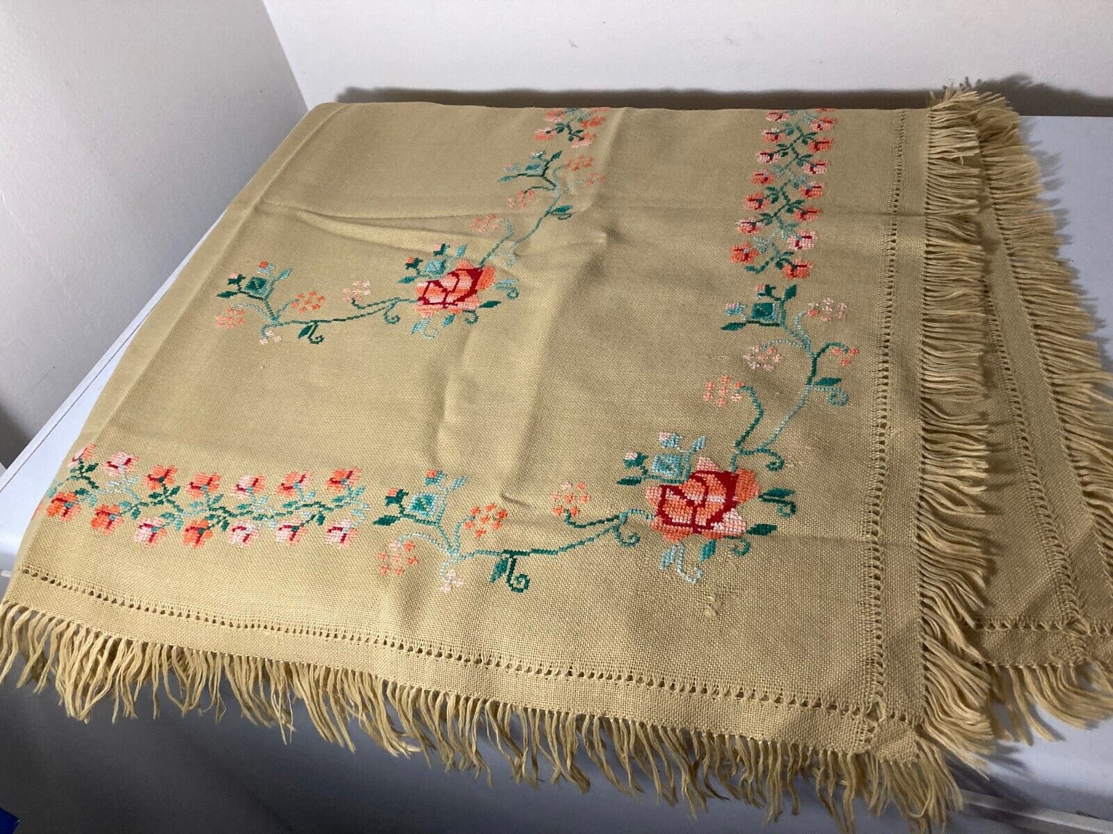 Vintage Woven Tablecloth With Embroidery and Fringe 33\