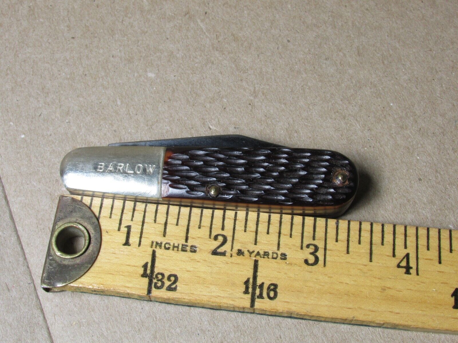 Vintage Barlow Kutmaster Pocket Knife Utica NY 2 Blade Jigged Delrin
