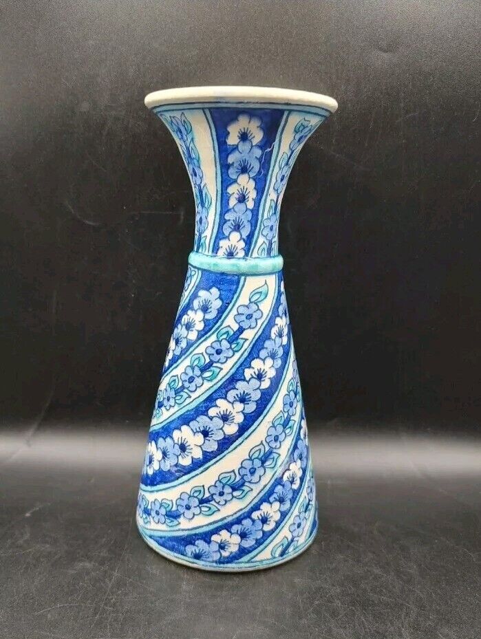 Vtg Turkish Hand Crafted Blue And White Floral Vase Signed