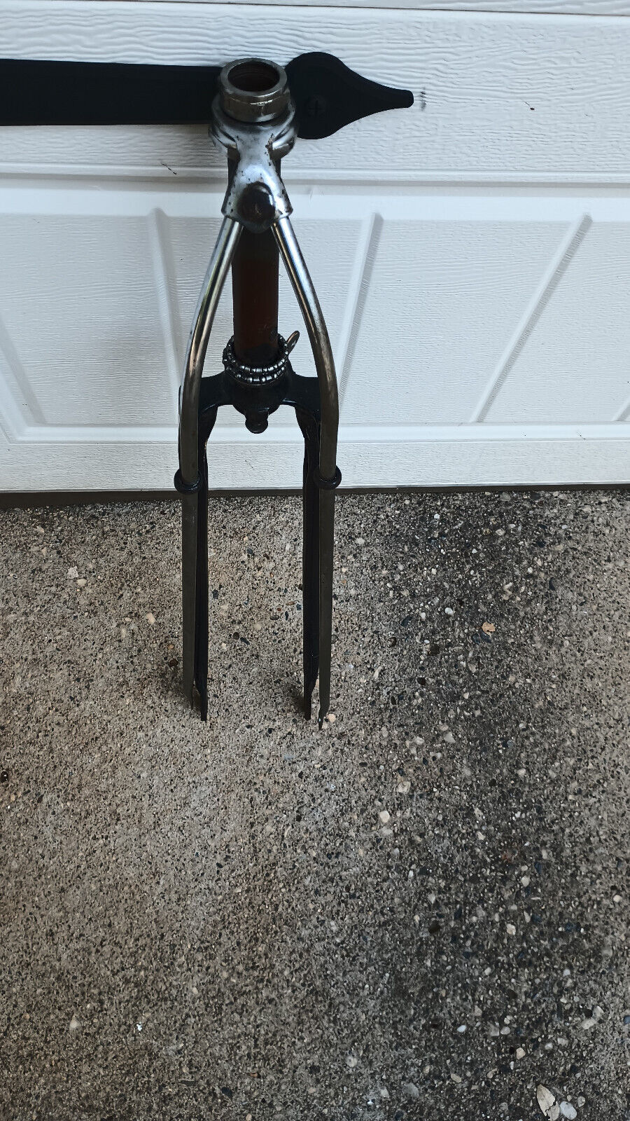 Vintage Schwinn Black locking truss fork