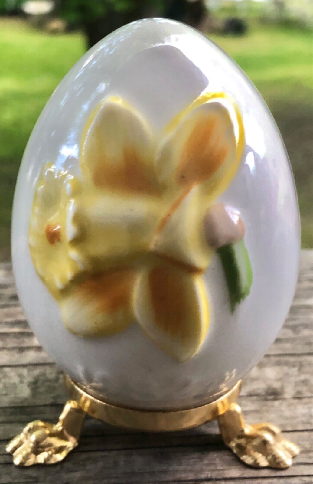 Vintage 1982 Goebel Daffodil Egg Figurine on Stand