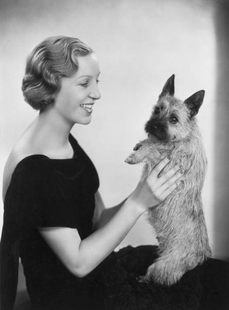1934 Actress And Vocalist Doris Hare 2 Old Photo