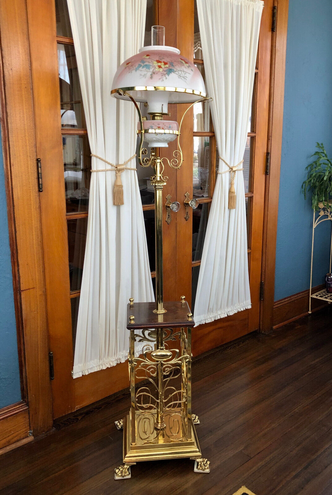 Antique English Art Nouveau Standard Oil Lamp Victorian Brass Floor Lamp