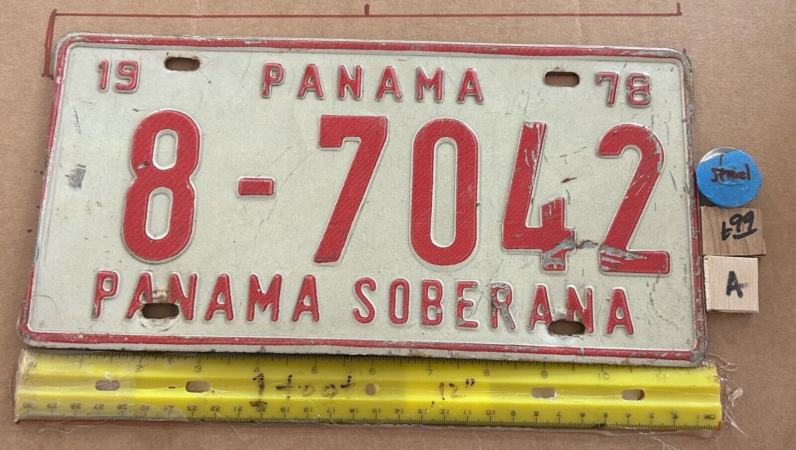 *License Plate, Panama, 1978, 8 - 7042