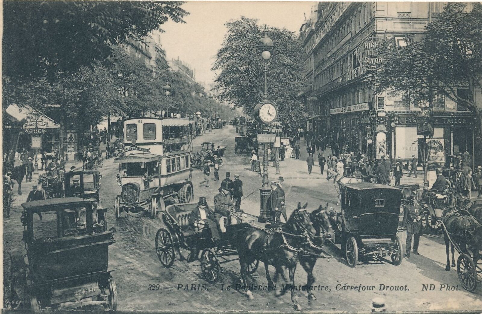 PARIS - Le Boulevard Montmartre Carrefour Drouot Postcard - France