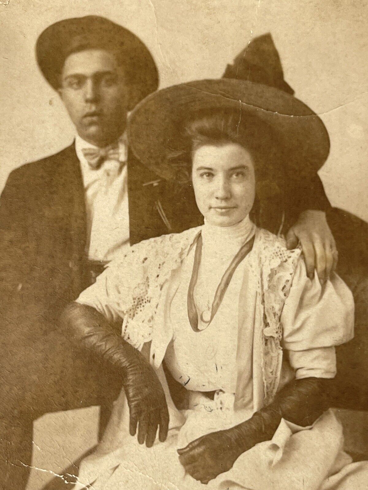 1908, Meril E Hummon & Anne M Waser RPPC Robert Fike Leipsic Gloves Hat Postcard