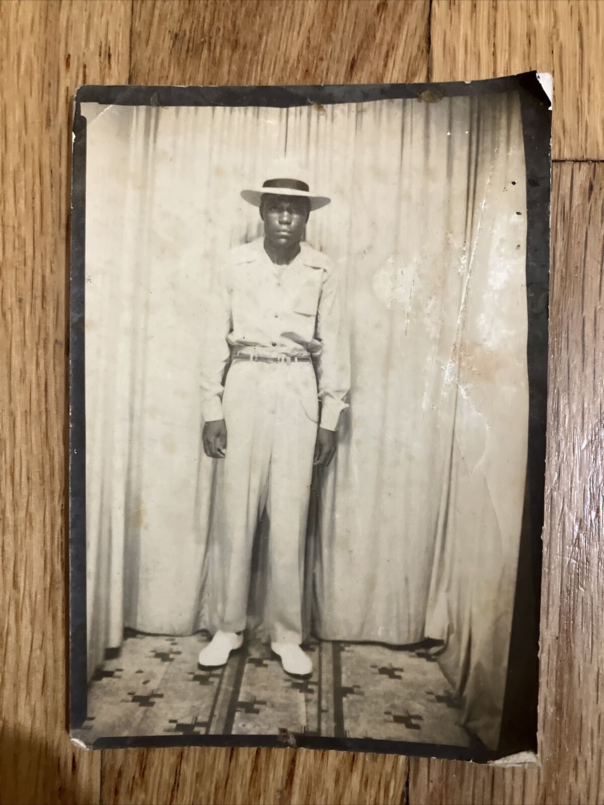 1940s Dapper BLACK MAN  STUDIO photo AFRICAN AMERICAN 3.5\