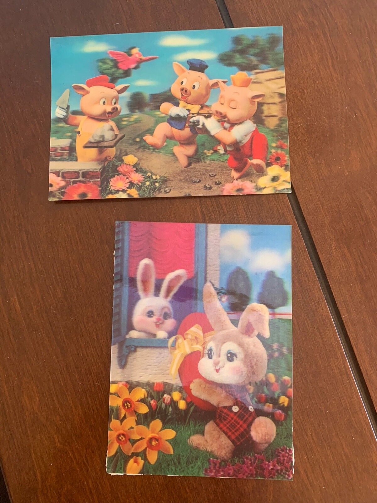 VINTAGE 3D Lenticular 3 PIGS & 2 BUNNIES Postcards MADE IN JAPAN