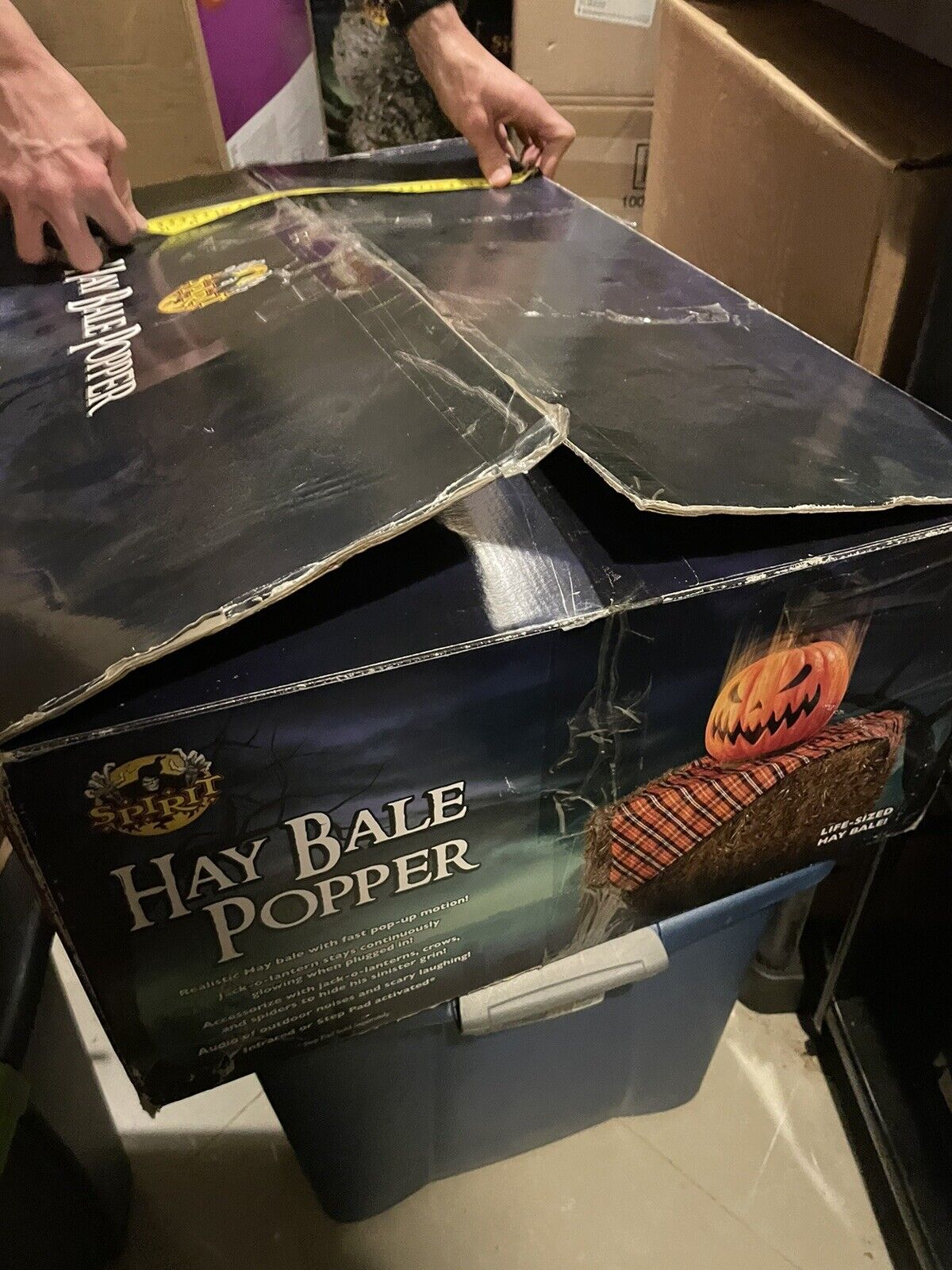 2016 Spirit Halloween Hay Bale Animatronic Popper Rare