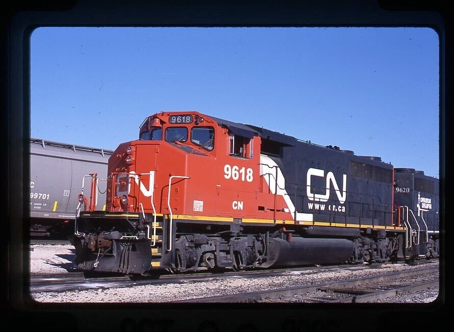 Original Railroad Slide CN Canadian National 9618 GP40-2LM at Champaign, IL